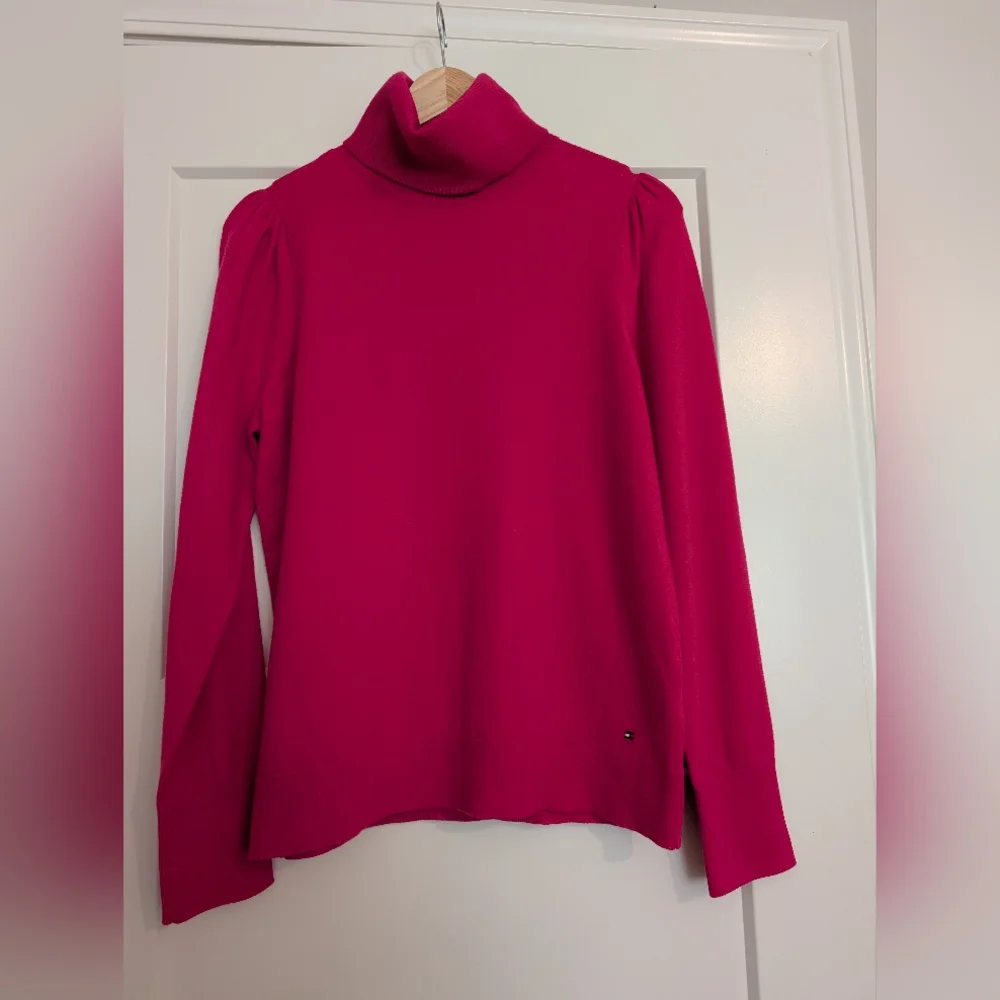 Tommy Hilfiger Women's Turtleneck Sweater M Hot Pink Bunched Shoulder Sleeve NWT - Picture 1 of 11
